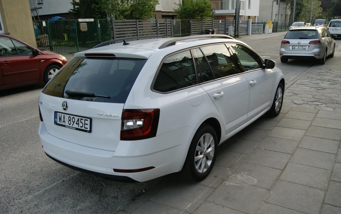 Skoda Octavia cena 54769 przebieg: 181000, rok produkcji 2019 z Gdynia małe 154